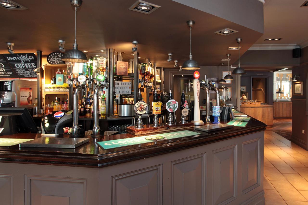 Bear Inn, Somerset By Marston'S Inns Street Zewnętrze zdjęcie